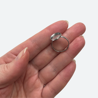 Useita sormuspohjia 12 mm kapussipohjalla ryhmässä, ruostumaton teräs