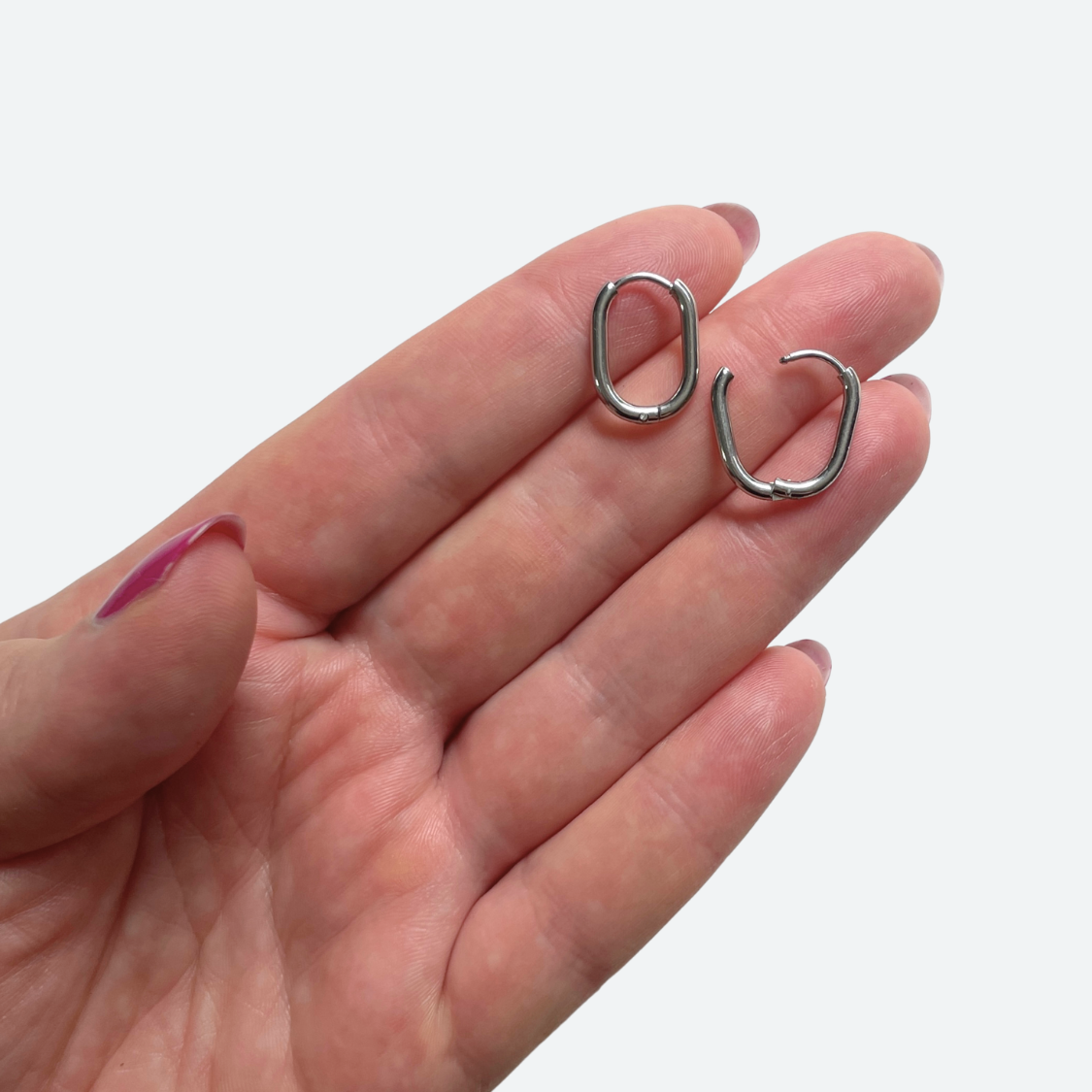 Huggie örhängesringar 17 x 12 mm, rostfritt stål