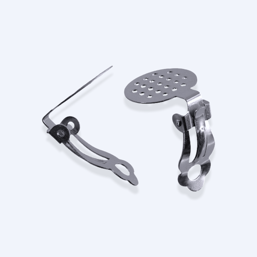 Nikkelittömät korvakoruklipsit. Korutarvikkeet. Klipsikorvakorut henkilölle, jolla ei ole korvareilijä.