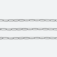 Useita paperclip-ketjuja rinnakkain, pitkänomaiset lenkit 9,7 x 4,2 mm kirurginteräs
