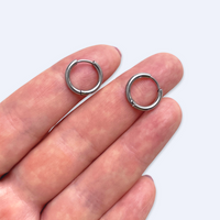 Surgical steel earring hoops, kirurginteräs korvakorurenkaat